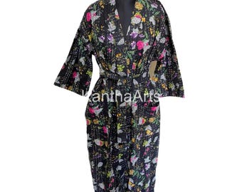 Kimono Kantha floral negro: bata de algodón cosida a mano