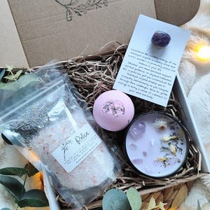 Sleep Well Gift Box Pamper Box Self Care Gift Box Wellbeing Gift Box Home Spa Kit Relax Spa Gift Gift set for Her Handmade in the UK