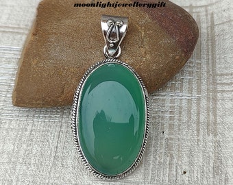 Natural Green Onyx Pendant, Beautiful Pendant, 925 Solid Sterling Silver, Handmade Jewelry, Promise Pendant, Gemstone Pendant, Gift For Her,