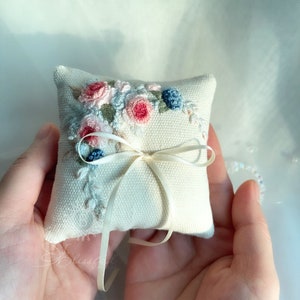 Flower Embroidered Ring Bearer Pillow, Ivory Ring Pillow, Vintage Ring Pillow Wedding, Navy Ring Bearer Wedding Pillows