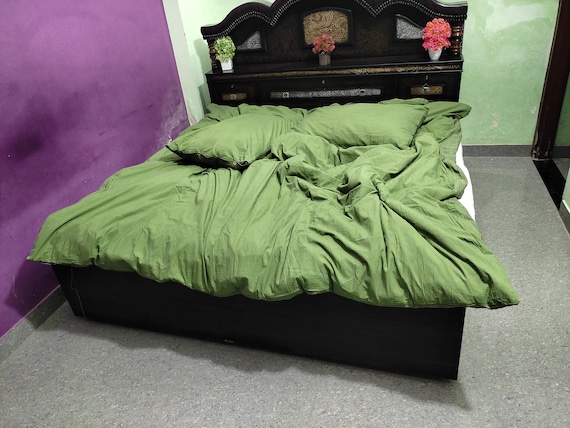 Olive Green Muslin Duvet Cover Set: Boho Bedding with Coconut Buttons, Home Decor