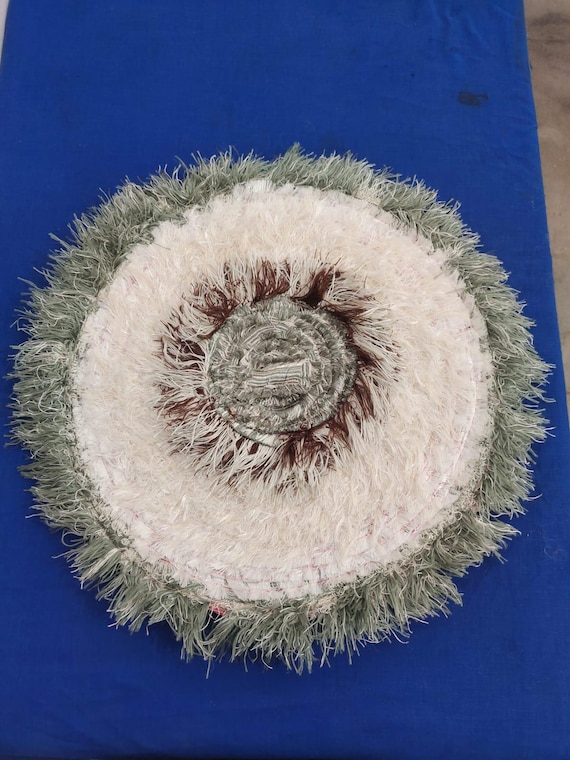 Cotton Handmade Round Rugs 2Feet  Diameter For Living Room Rugs Floormate For bedroom  Grey Color Print vintage
