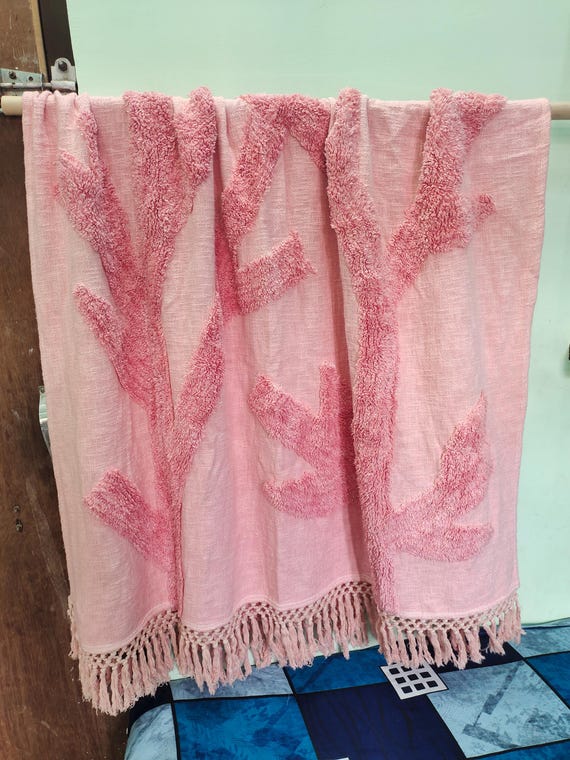 Handmade Pink Tufted Cotton Throw Blanket with Tassels | Boho Coral Pattern Sofa & Bed Decor