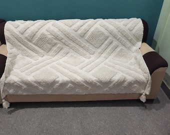 Handmade Tufted Cotton Throw Blanket: Boho Sofa Cover with Tassels