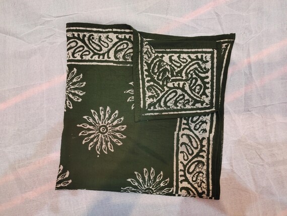 Green Linen Dinner Napkins: Handmade Cloth Napkin, Party Wedding Decor