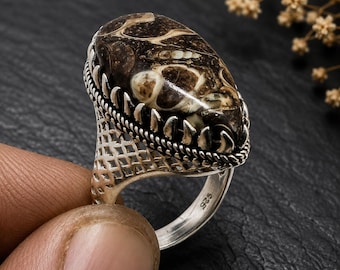 Handgemaakte ring van natuurlijk fossiel koraal met edelsteen - 925 sterling zilveren sieraden