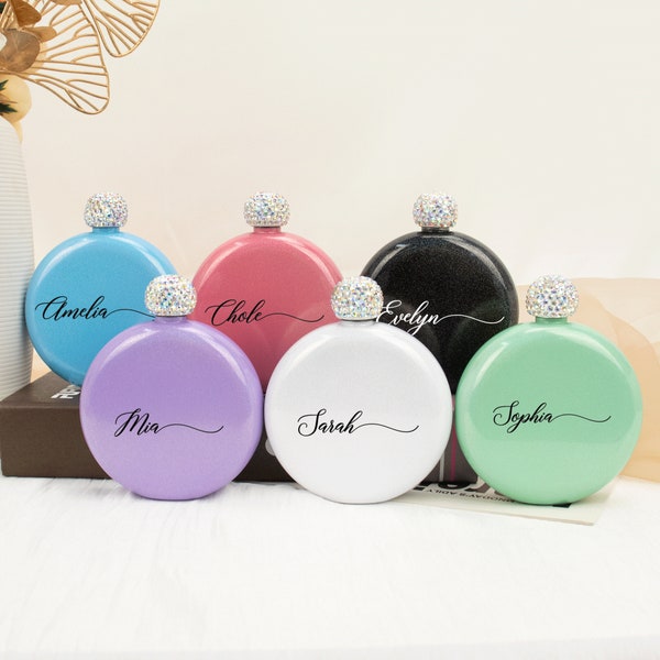 Personalized Women Name Flask,Custom Bridesmaid Hip Flask,Wedding Gifts for Her,Wedding Party Keepsake,Birthday Gifts,Gifts for Her