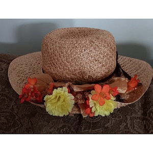 Hat Straw - Women's Straw hat - Garden Hats - Summer Hats - Church Hats - Fall Hats - Home, Garden decor - Made in England Vintage hats