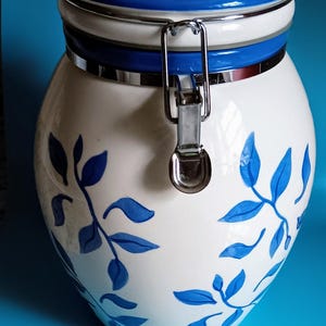 Vintage Stonelite Inspirado Cookie Jar - 2001 Ceramic Cookie Jar - Kitchen Cannister - Kitchen decor - Blue and white Cookie Jar