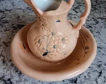 Juego de jarra y palangana de cerámica color melocotón vintage – Juego de lavabo con diseño floral de mariposa pintado a mano