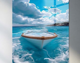Puede incluir: Un barco de madera blanco con ribetes de madera flota en un océano azul turquesa. El barco está rodeado de espuma blanca y el agua es clara y azul. El cielo es azul brillante con nubes blancas.