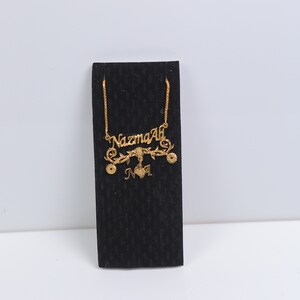 Collares de nombres personalizados para niños y niñas. Regalos Momia Joyería diseño a mano