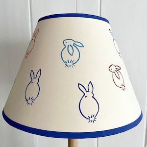 Abat-jour lapin peint à la main
