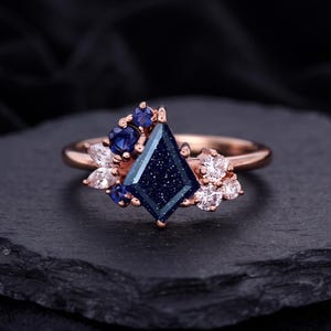 Kite Cut Blue Sandstone Cluster Engagement Ring Galaxy Starry Sky Art Deco Ring Women Stacking Jewelry Dainty Sapphire Ring Birthday Gift