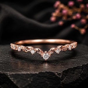 Moissanite Filigree wedding band Rose gold Diamond Curved wedding band Art deco Leaf Matching Stacking band Vintage Promise band for women