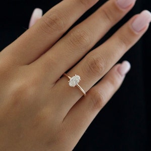 2CT Oval Cut Moissanite Ring, Oval Engagement Ring, 4 Prong Ring, Classic Solitaire Ring, Dainty Wedding Ring, Proposal Ring