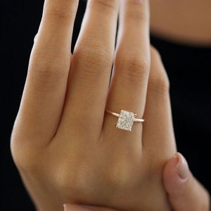 2 CT Radiant Cut Moissanite Ring, Radiant Engagement Ring, Unique Wedding Ring, Classic Solitaire Ring, Vintage Style Ring Invisible Halo