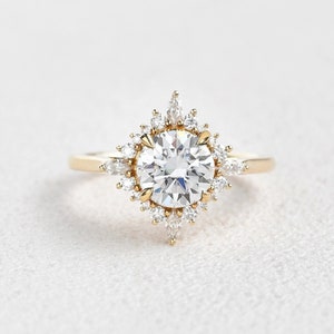 2 ct Round Cut Moissanite Engagement Ring, Floral Vintage Halo Ring, Cluster Bridal Ring, Dainty Wedding Ring, Art Deco Vintage Ring