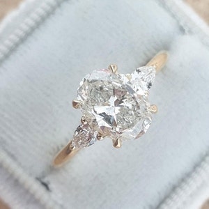 1.5CT Oval Moissanite Engagement Ring, Divergent Three Stones-Prongs Ring, Unique Solitaire Ring, Wedding Ring, Anniversary Gift