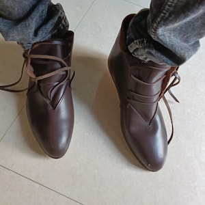 Handmade Medieval Leather Boots – Viking & Renaissance Faire Shoes for LARP, Cosplay  Reenactment