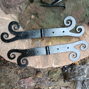 Medieval Hinges & Hasp Set – Viking Blacksmith-Made Iron Hardware for Wooden Chests