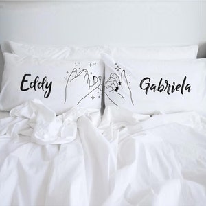 Personalisiertes Geschenk für Paare Kissenbezüge Pinky Promise Long Distance Love Long Distance Geschenk für Freund Geschenk für Ihn Personalisiertes Kissen