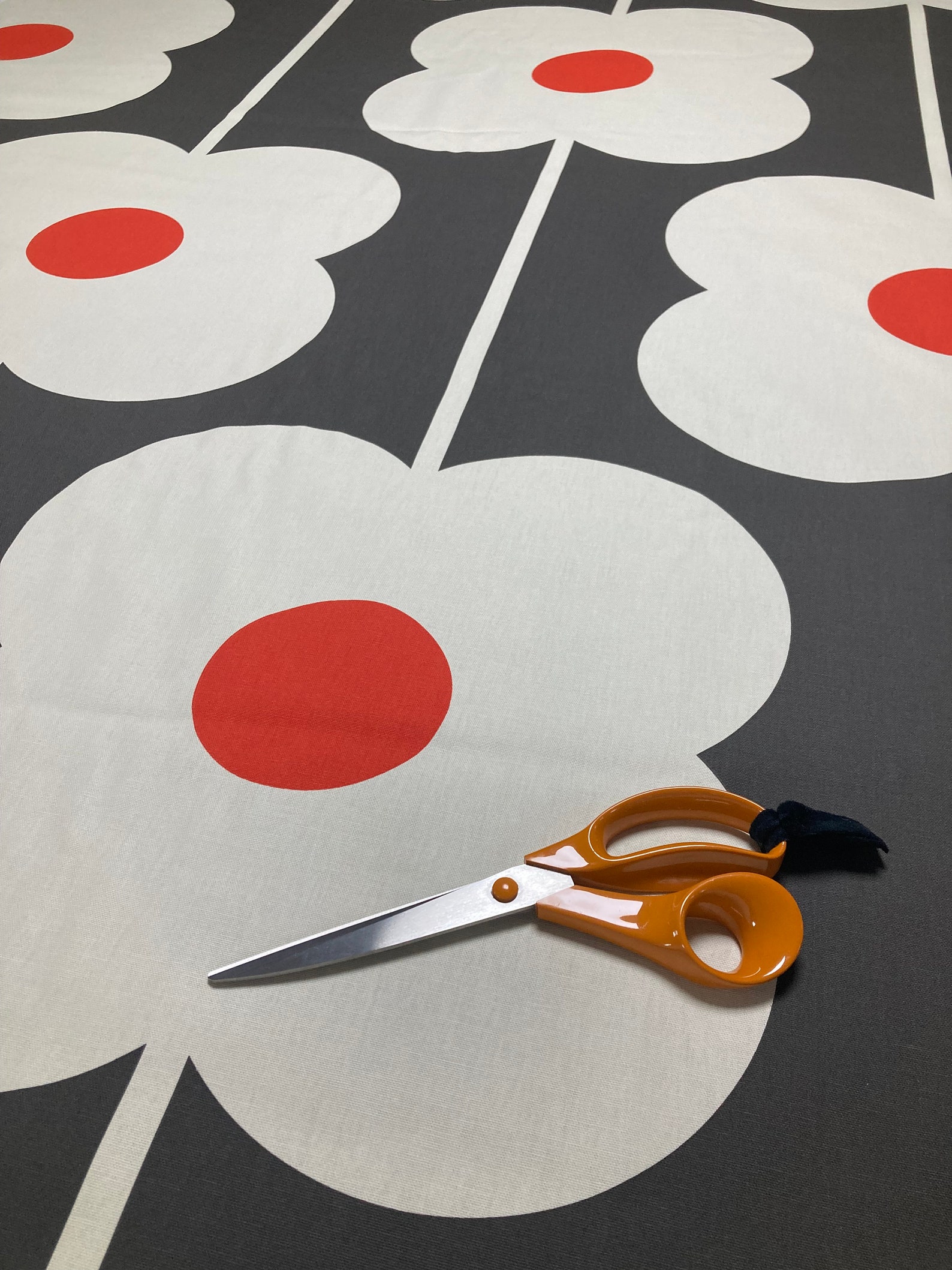 Orla Kiely Abacus Flower Tomato Fabric Buy per Metre Retro 1970's