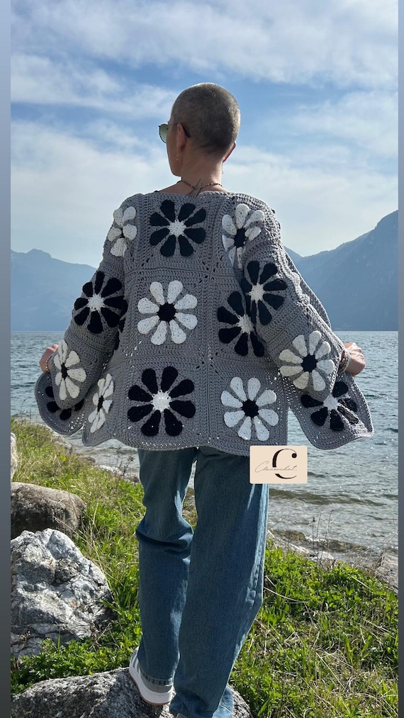 グラニースクエアカーディガン グラニースクエアのカーディガン | 雨のち晴れ＊ちょこっと手作り