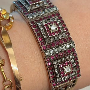 Bracelet ancien jonc diamant rubis naturel or jaune 18 carats