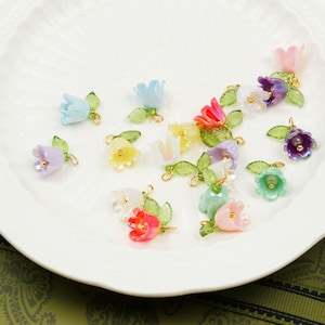 10 pièces muguet avec des feuilles, boucle d'oreille pendentif à breloque bouton de fleur en résine AB fabrication de bracelets à monter soi-même collier fournitures de bijoux faits main