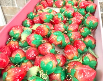 Cute Strawberry Charms, Strawberry Pendant, Resin Fruit Charms Pendant, DIY Bracelet Necklace Earring Jewelry Findings Craft Handmade