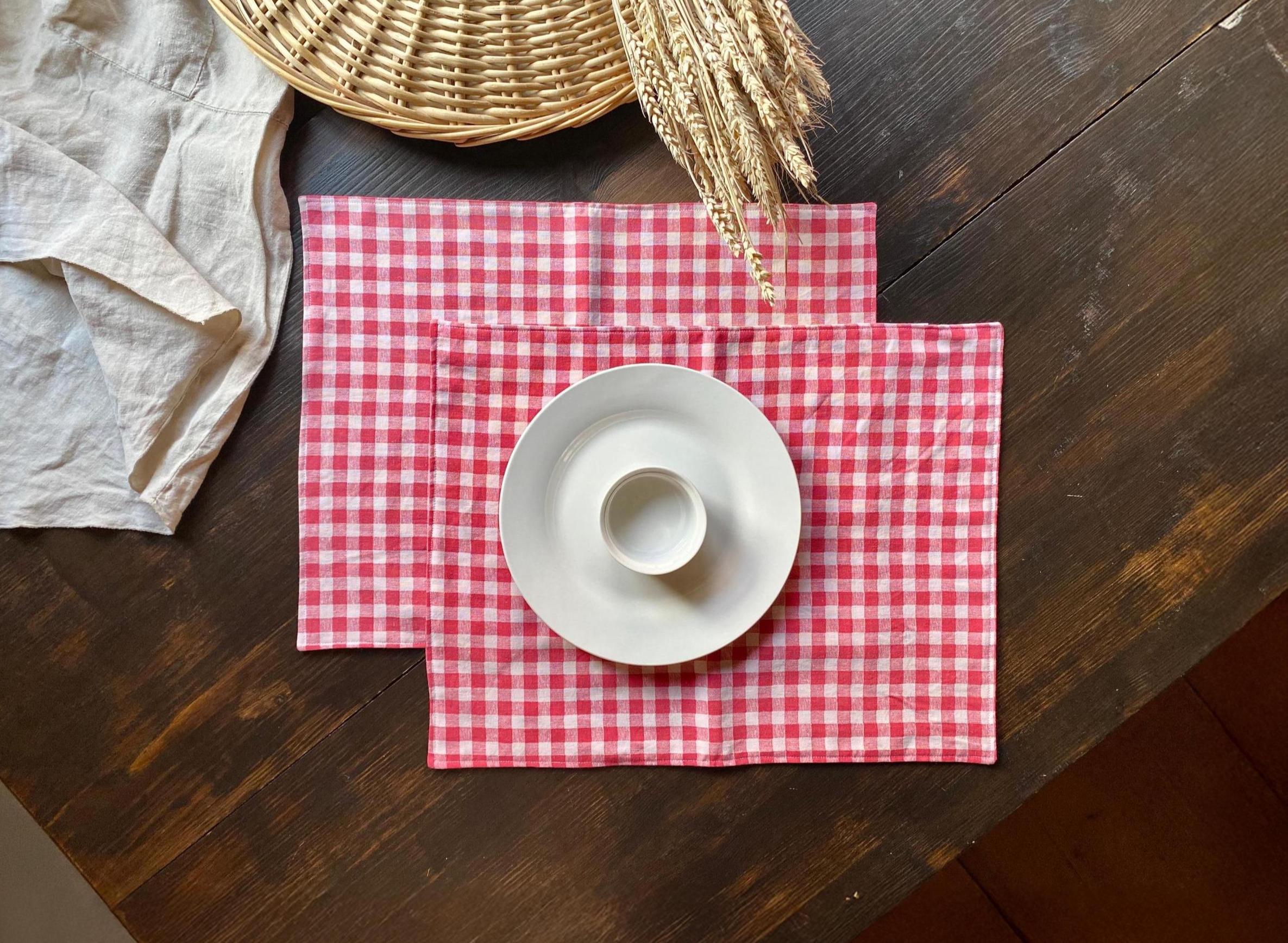 Set Aus 6 Roten Karierten Tischsets – Wasserdichte & Rutschfeste Platzsets Für Bauernhaus-Küche