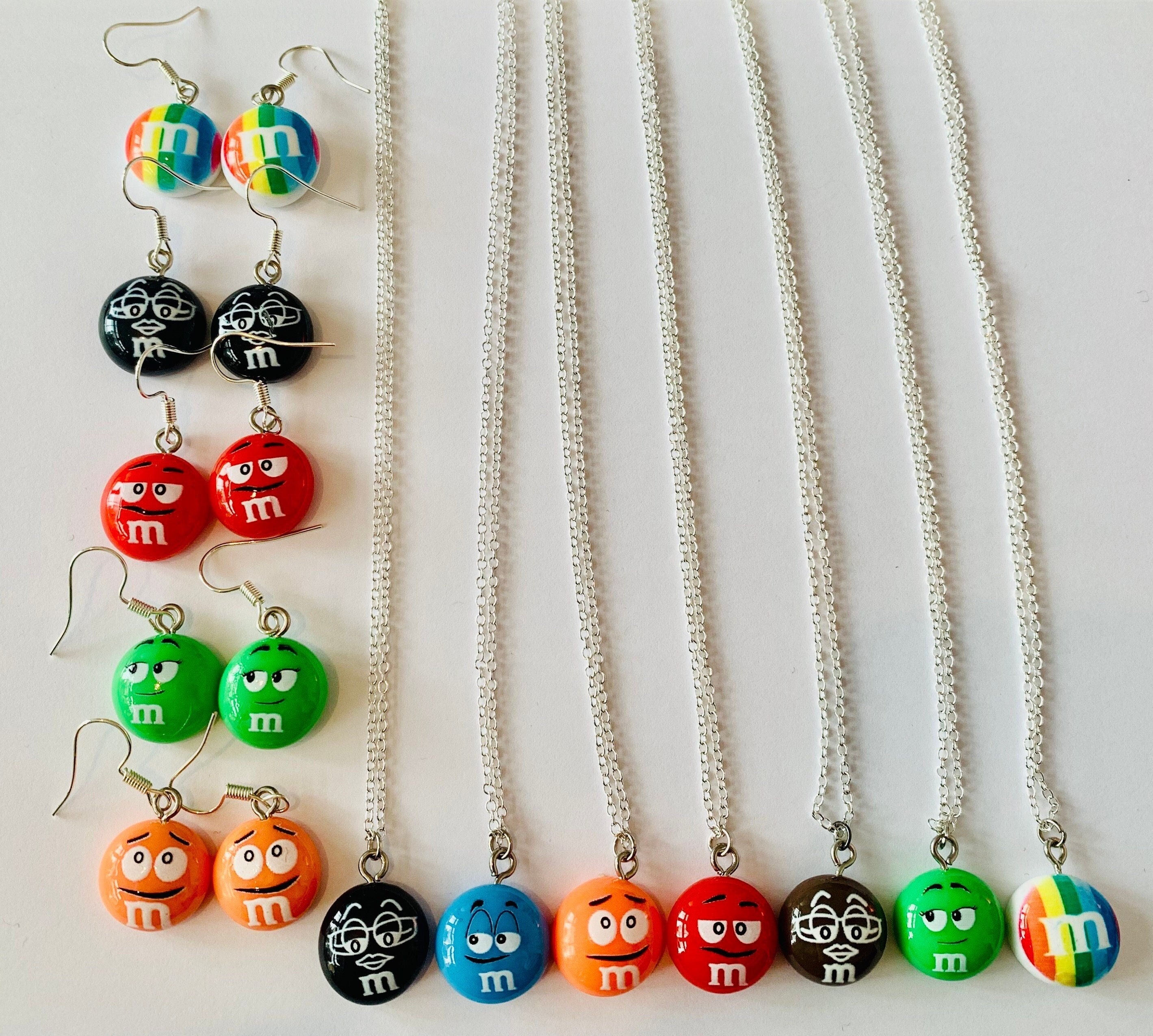 M and m necklace deals