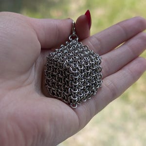 Jelly Cube , Chainmail Fluid Metal Fidget Keychain