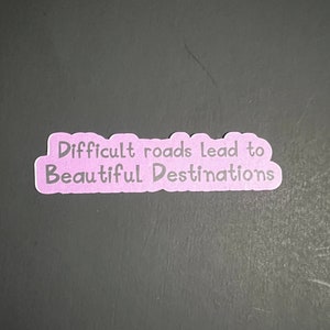 Les routes difficiles mènent à de belles destinations.   Citations de grand-père Mike, Humour adulte, autocollants pour cahiers, ordinateurs portables, tablettes