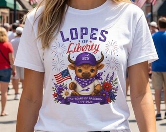 Camiseta Patriótica da GCU - Universidade Grand Canyon - 250º Aniversário - Ex-alunos - Estudantes Universitários - Celebração do 4 de Julho - Baby Lope - Dia da Independência