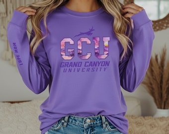Camiseta de manga comprida personalizada com estampa aquarela da GCU (Grand Canyon University), com o logo na manga. Presente de Natal para estudantes universitárias, mães e professoras.
