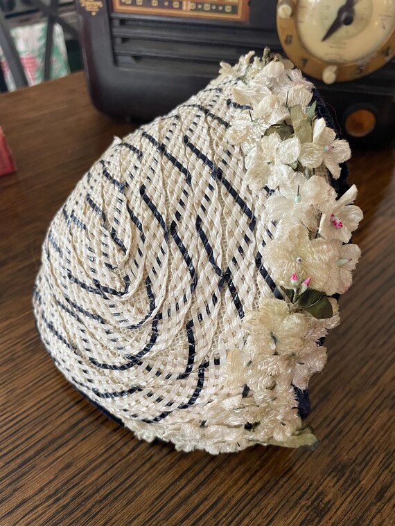 Vintage 1950s Ladies Straw Half Hat Fascinator - image 2