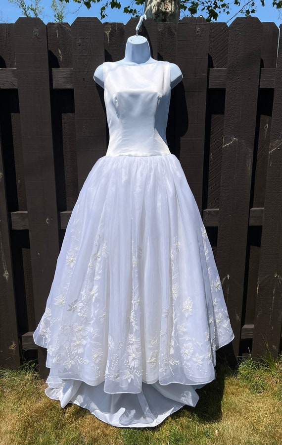 Vintage Wedding Dress 1990s - white - size 6