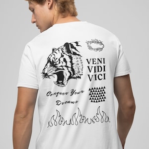 Camiseta Veni Vidi Vici - branca - estampa grande - ZOO