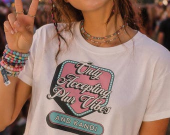 Champion Cropped T-Shirt: Plur Vibes & Kandi Music Festival Top