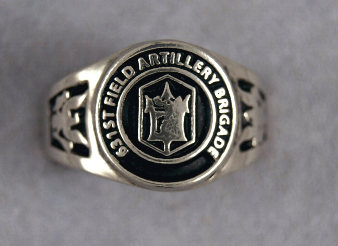631st Field Artillery Brigade Insignia Ring Service Ring Army National ...