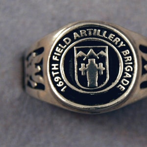 169th Field Artillery Brigade insignia ring US Army NG Liberators, Shamrock, Rocky Mountain Redlegs