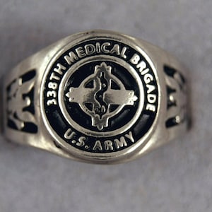338th Medical Brigade insignia ring US Army signet unit rings