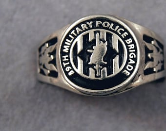 Military Police Crossed Pistols Patch - Popular Patch Brand, Embroidered Badge #383