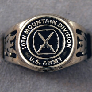 10th Mountain Division insignia ring Infantry Service ring military US Army unit rings