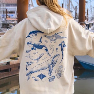 Sudadera vintage con capucha de animales marinos submarinos/regalo para biólogos marinos/amantes del océano/la vida marina/la naturaleza/sudadera Oceancore con medusa y orca jorobada