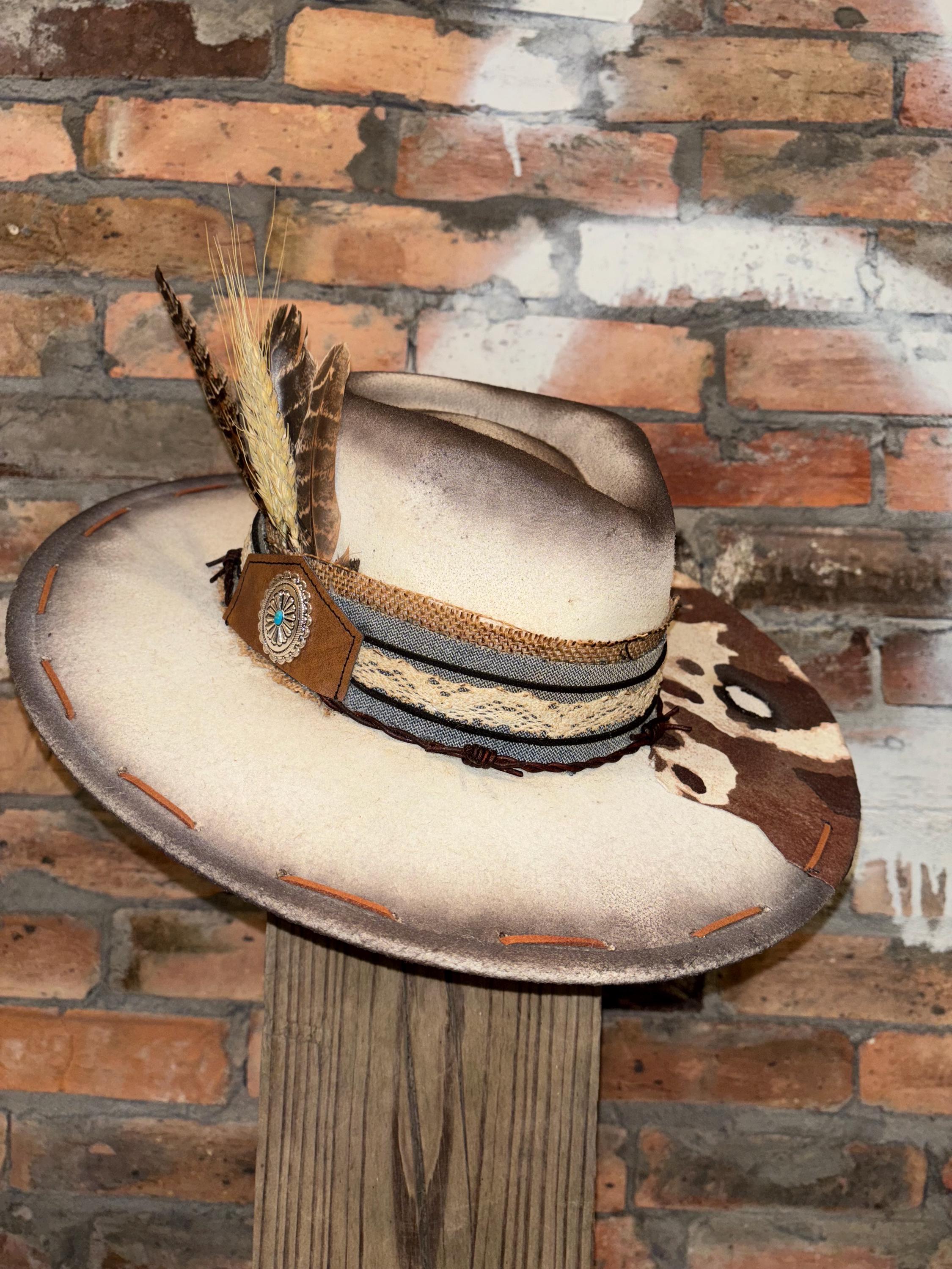 NWT Yellowstone Custom Cowgirl Hat Yellowstone x Bailey Rip Wheeler Cowboy Western Hat main image 3
