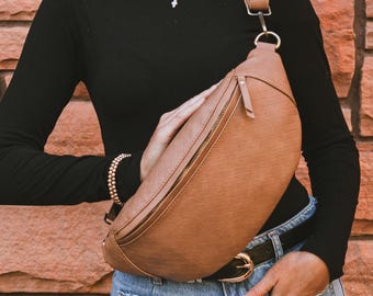 Fanny Bag: Vegan Leather Everyday Purse with Phone Pocket & Adjustable Strap