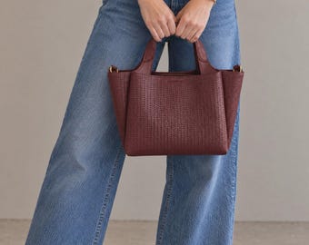 Mini Crossbody Bag for Women, Woven Tote Purse with Adjustable Shoulder Strap